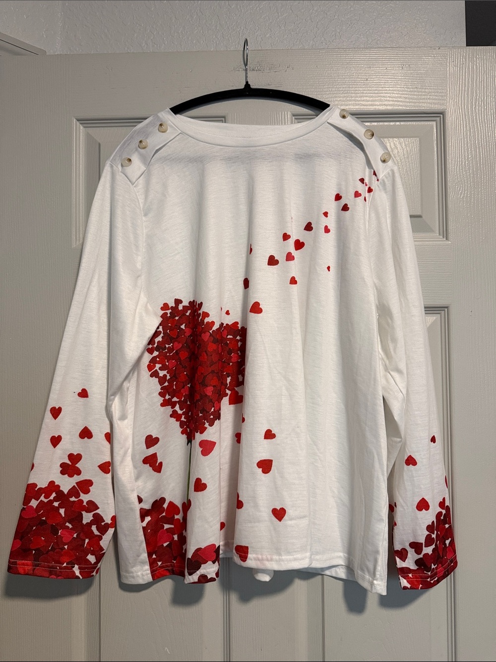 Women's White Long Sleeve Heart Print Tee